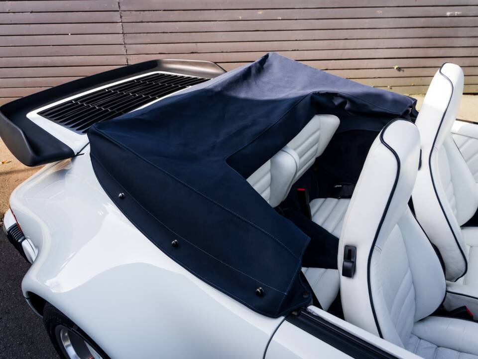 Bild 18/60 von Porsche 911 Carrera 3.2 (1987)