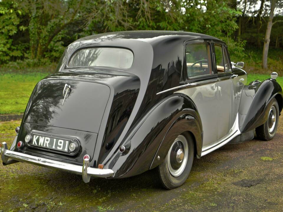 Image 16/50 of Bentley Mark VI (1950)