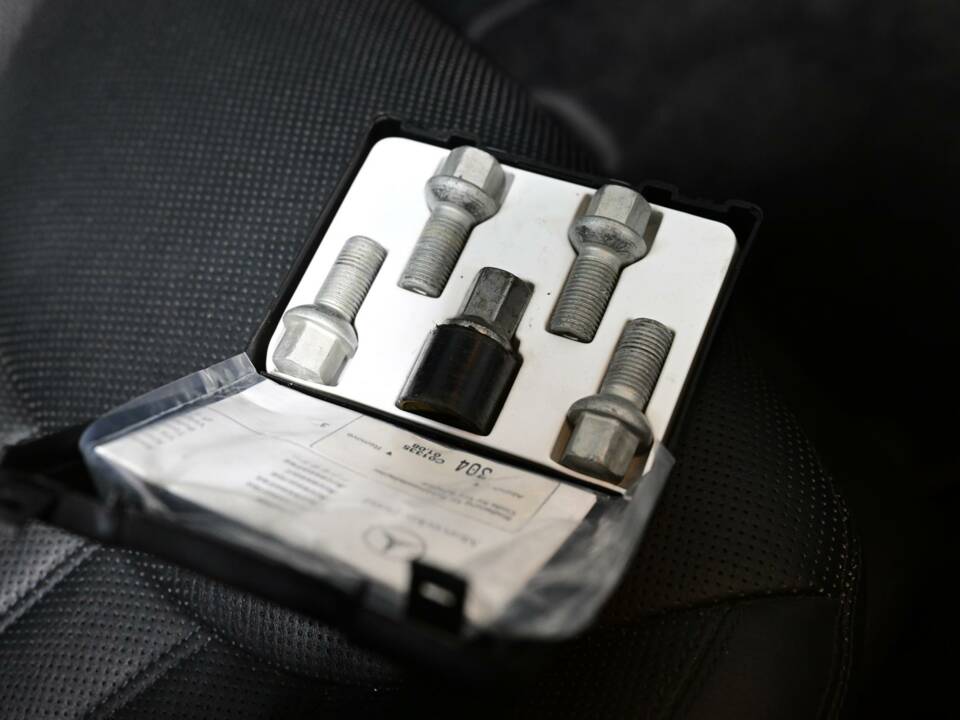 Imagen 41/50 de Mercedes-Benz SL 500 (2008)