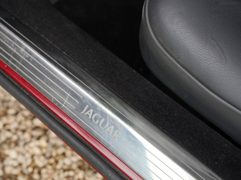 Bild 31/50 von Jaguar XJ 6 C 4.2 (1976)