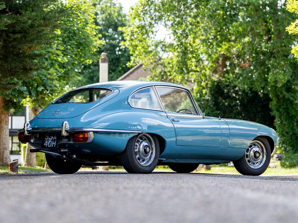 Bild 3/50 von Jaguar E-Type (2+2) (1969)