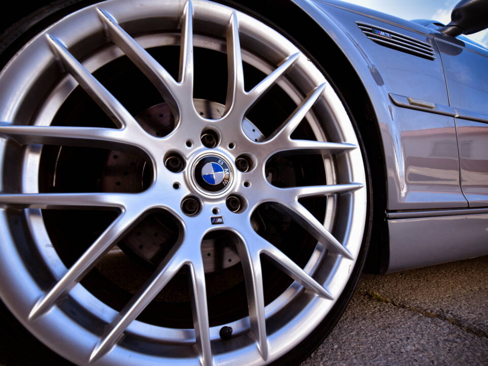 Immagine 54/61 di BMW M3 (2005)