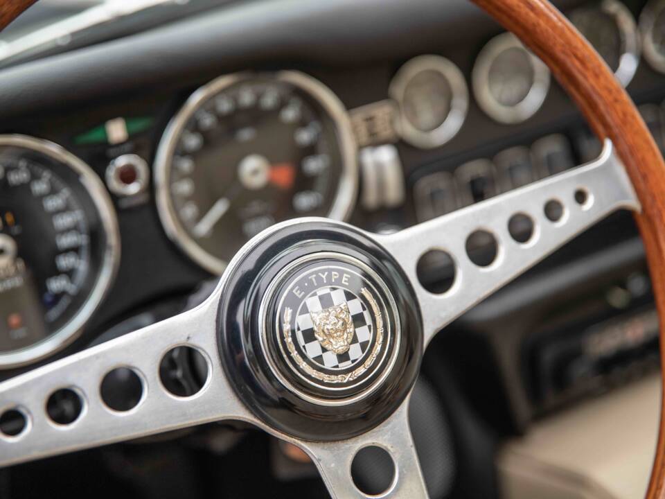 Immagine 65/88 di Jaguar E-Type (2+2) (1968)