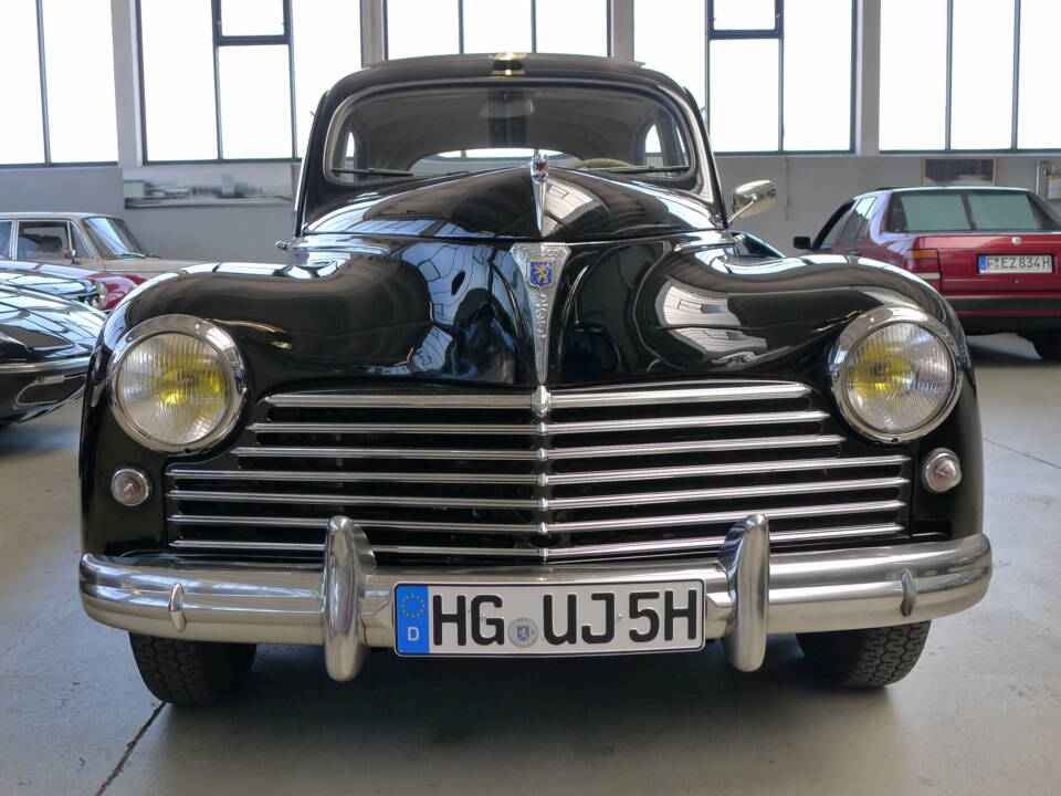 Bild 32/50 von Peugeot 203 C (1955)