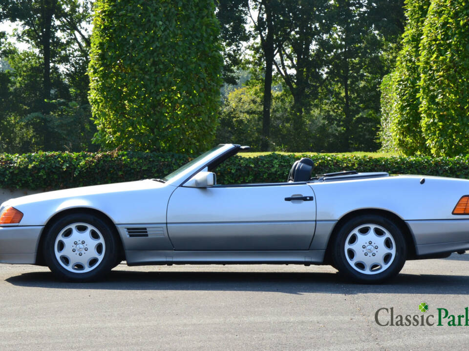 Imagen 2/50 de Mercedes-Benz 300 SL-24 (1993)