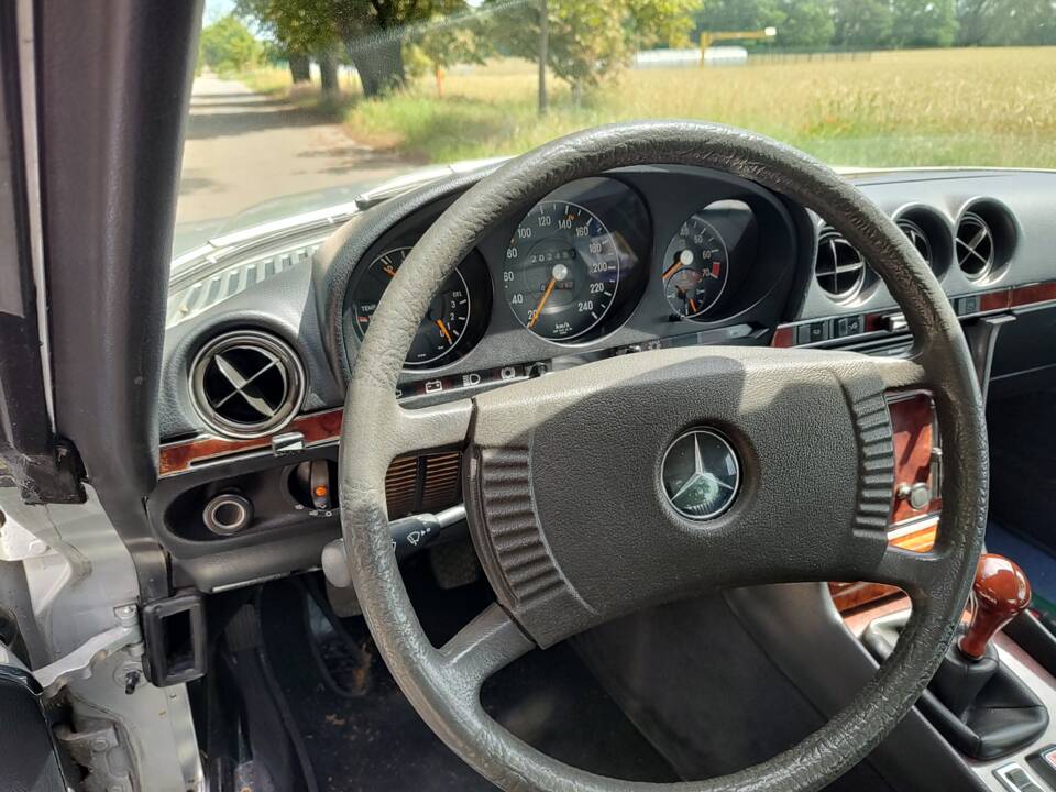 Image 5/8 of Mercedes-Benz 280 SLC (1978)