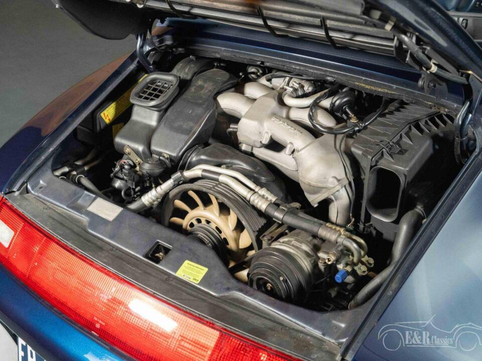 Image 5/19 of Porsche 911 Carrera (1997)