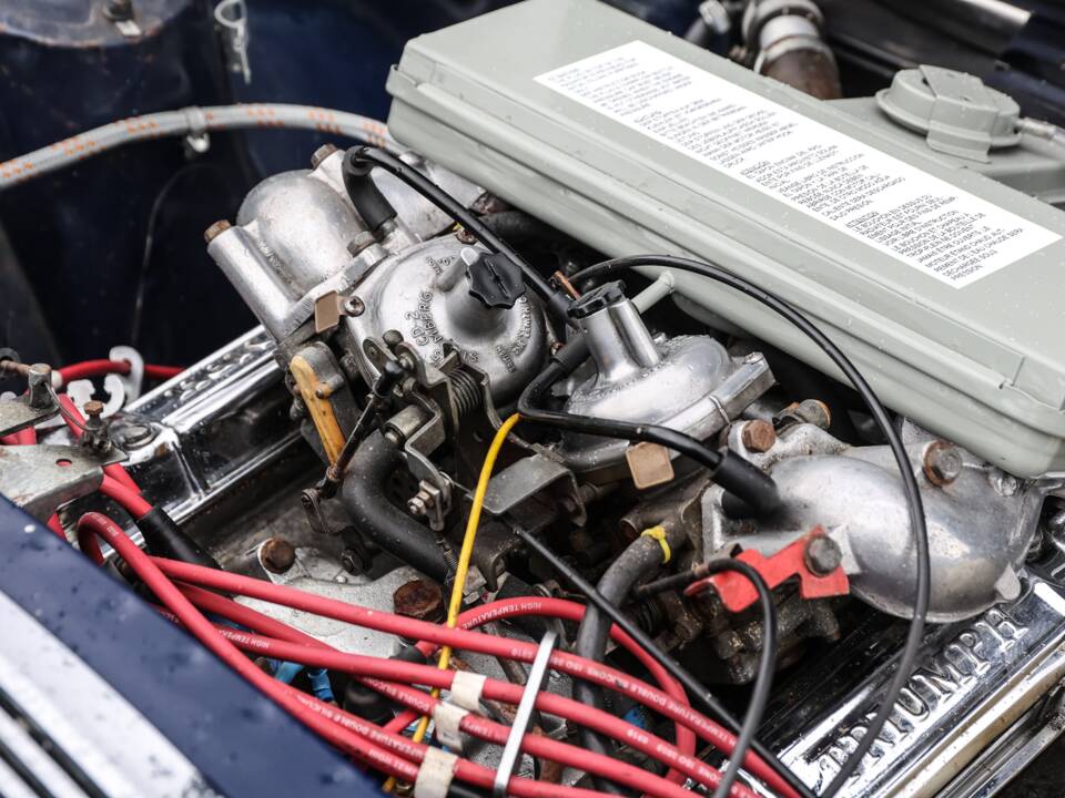 Bild 37/42 von Triumph Stag (1973)