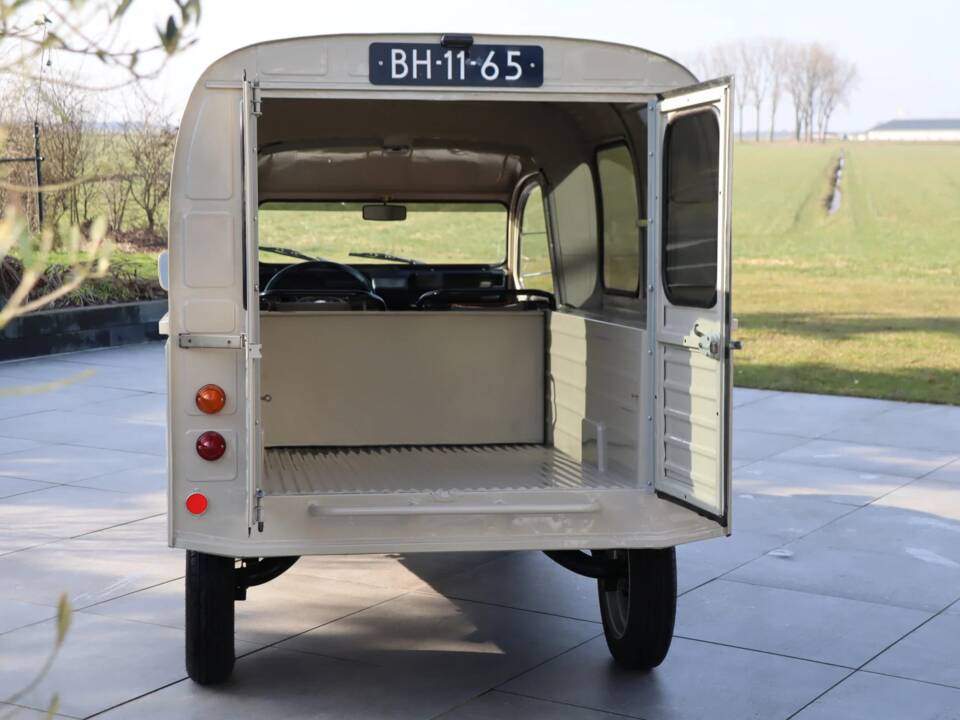Image 41/52 de Citroën AK 400 (1971)