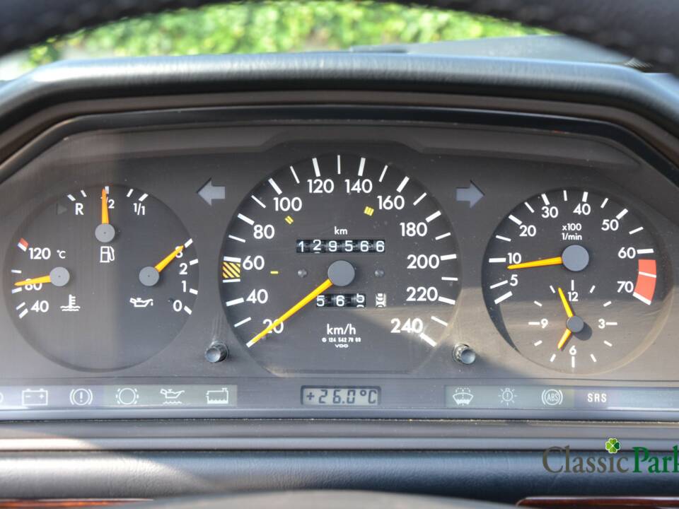Bild 39/50 von Mercedes-Benz E 200 (1994)