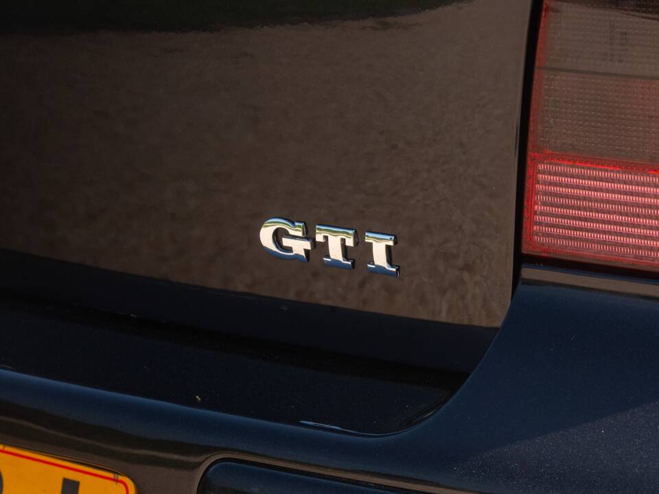 Image 27/50 of Volkswagen Golf IV 1.8T GTI (2002)