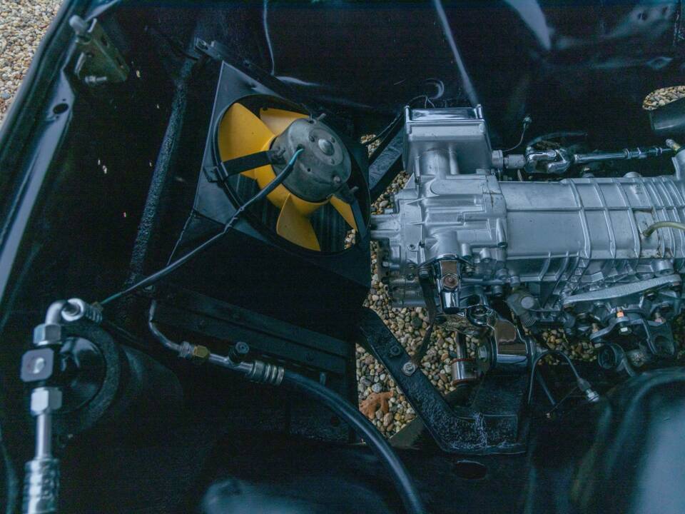 Image 36/50 of De Tomaso Pantera GTS (1975)