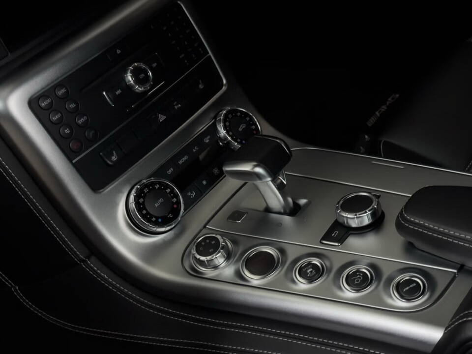 Bild 24/34 von Mercedes-Benz SLS AMG (2013)