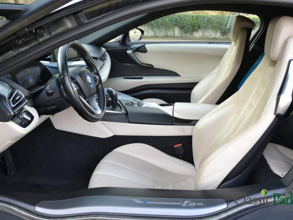 Afbeelding 15/50 van BMW i8 Coupé (2015)