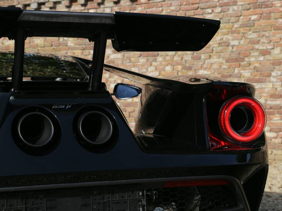 Image 40/50 of Ford GT Carbon Series (2021)