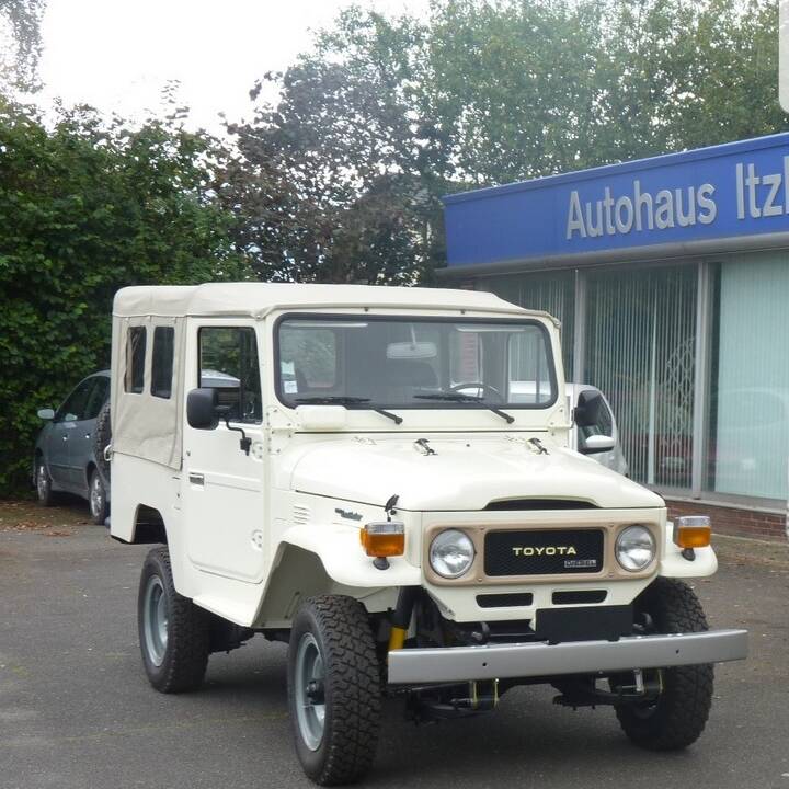 Bild 1/15 von Toyota Land Cruiser BJ 43 (1979)