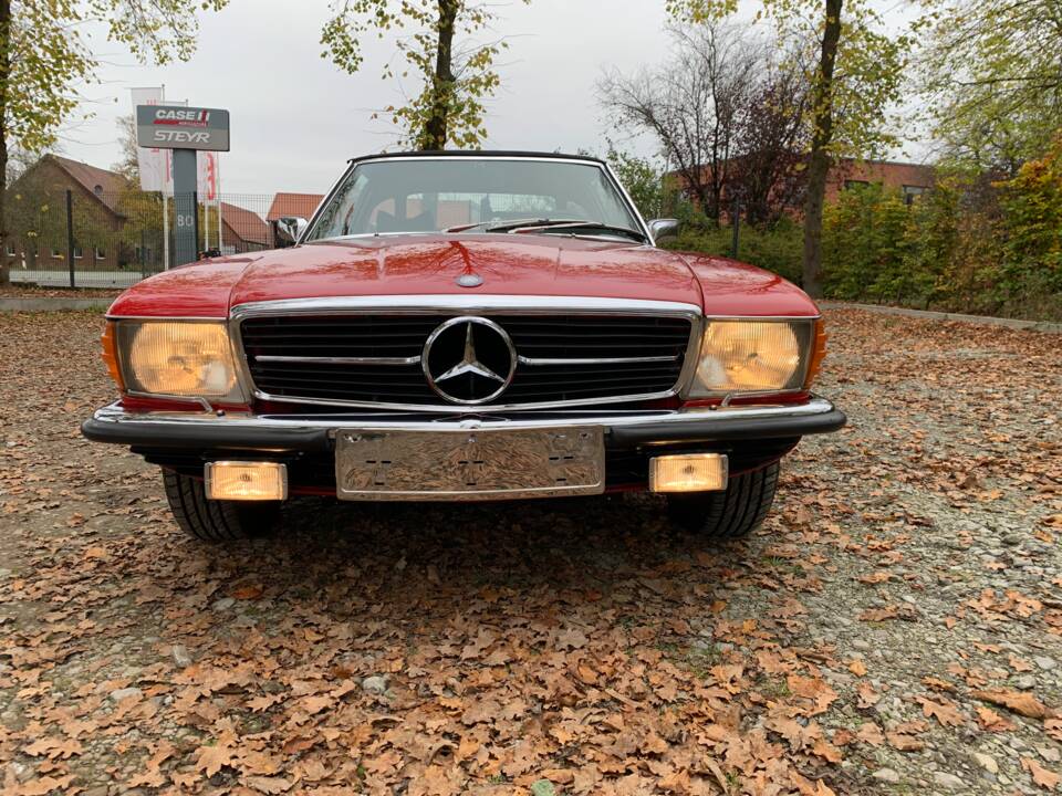 Image 61/160 of Mercedes-Benz 350 SL (1974)