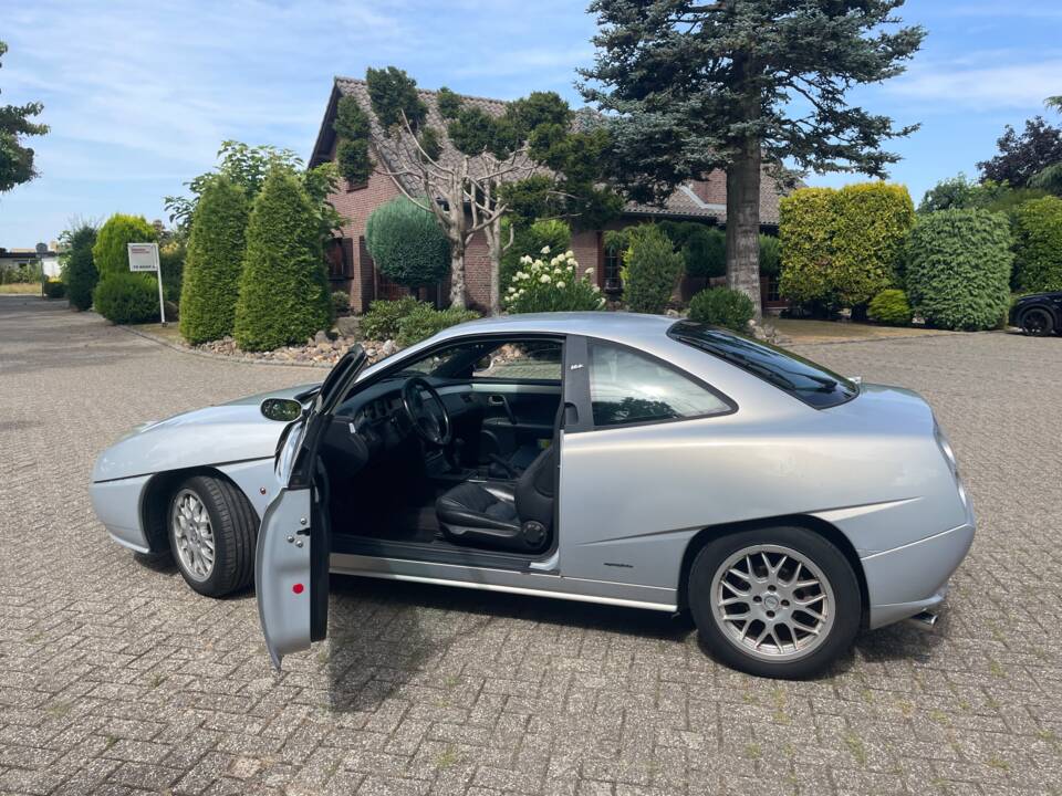 Bild 1/39 von FIAT Coupé 1.8 16V (2000)