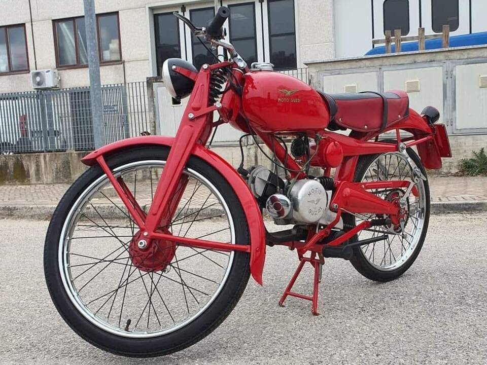 Image 5/22 of Moto Guzzi DUMMY (1960)