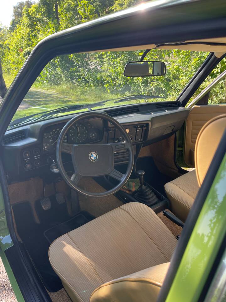 Bild 22/55 von BMW 318 (1978)