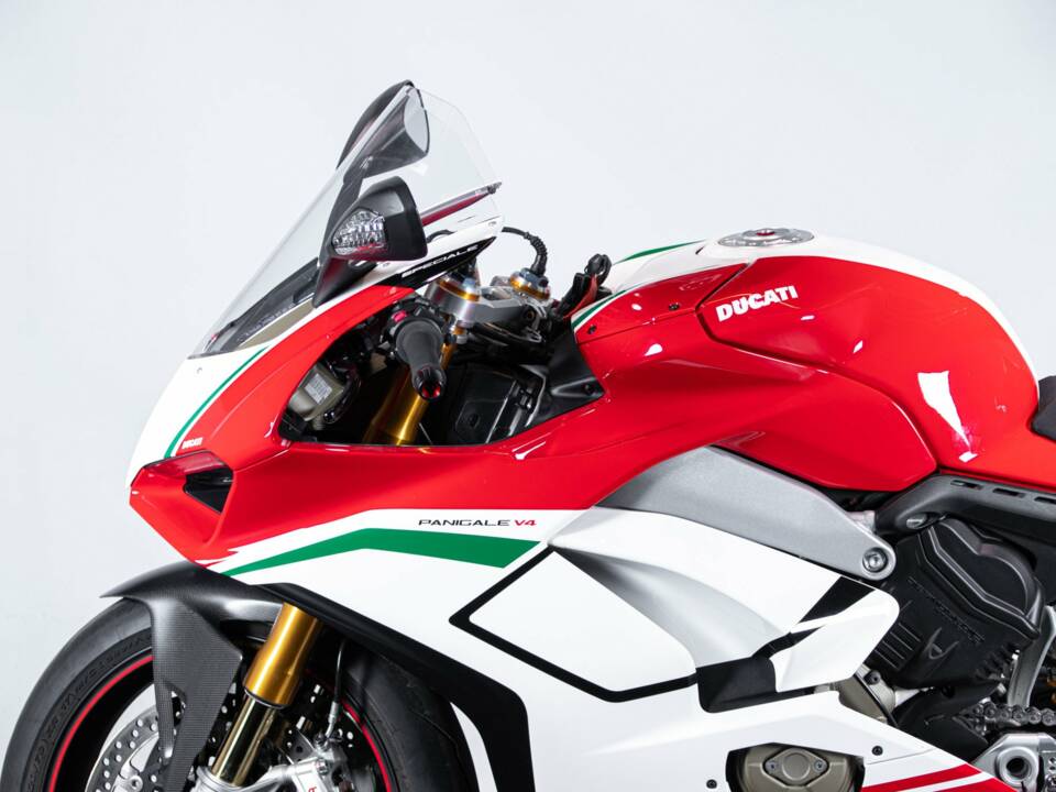 Image 22/50 of Ducati DUMMY (2018)