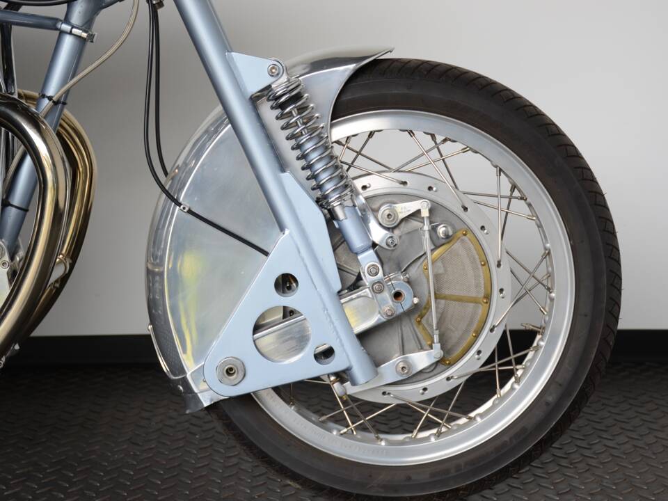 Image 5/42 of Royal Enfield 700 Silver Shotgun (1955)