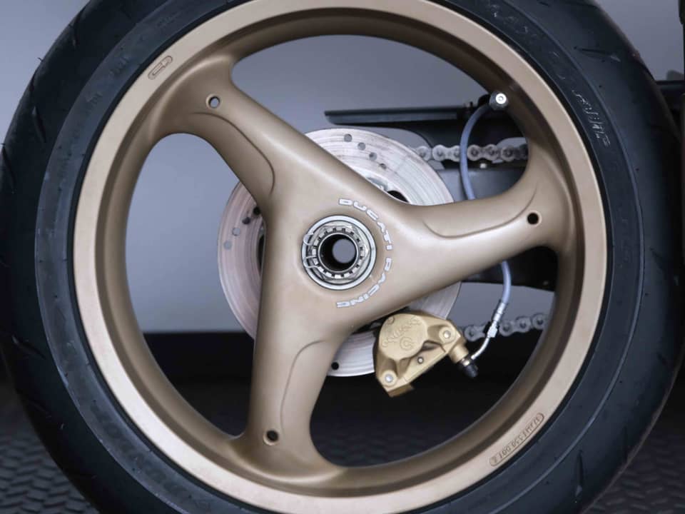 Bild 14/93 von Ducati 916 Strada (1994)
