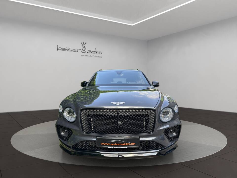 Immagine 4/19 di Bentley Bentayga V8 (2022)