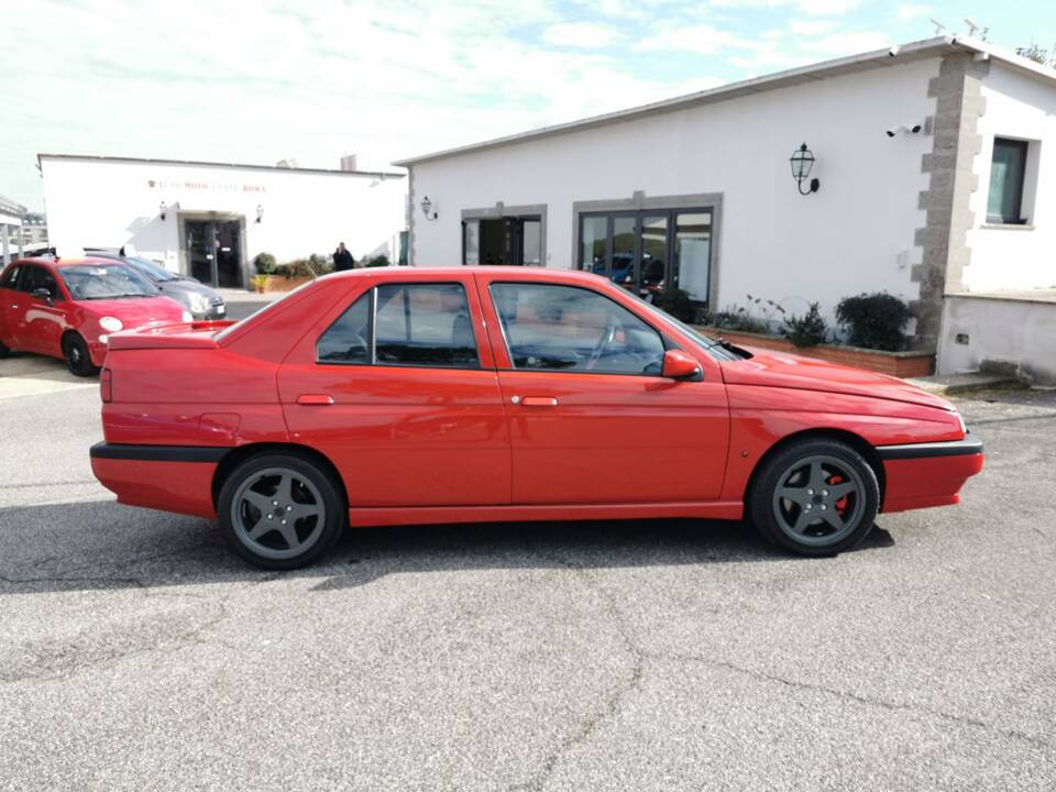 Image 38/41 of Alfa Romeo 155  2.0 Q4 4x4 (1995)