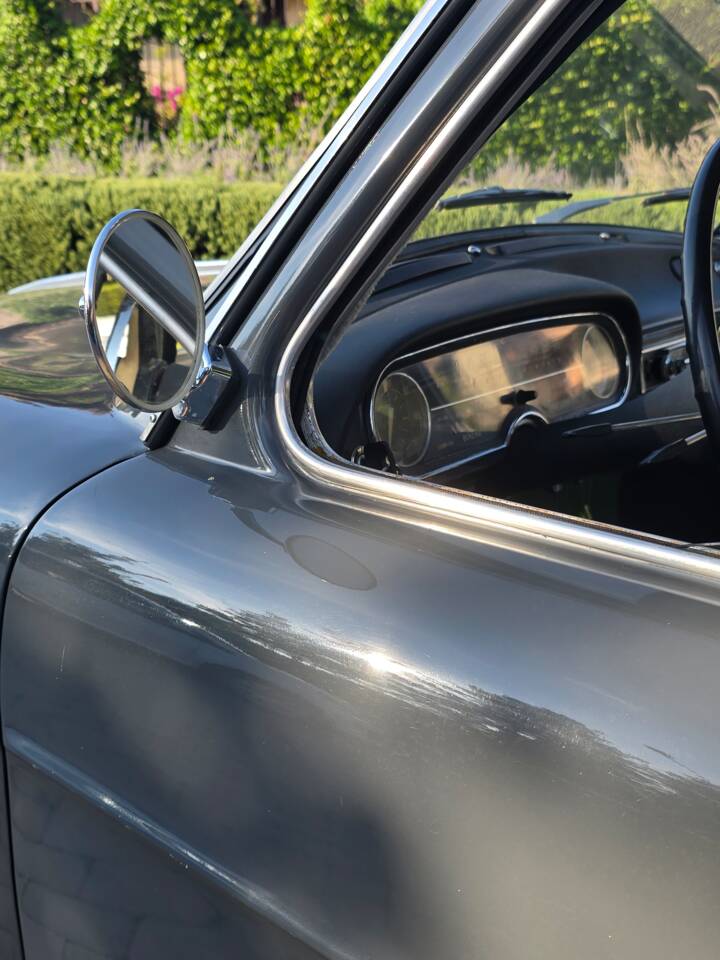 Image 14/56 of Alfa Romeo Giulietta TI (1964)