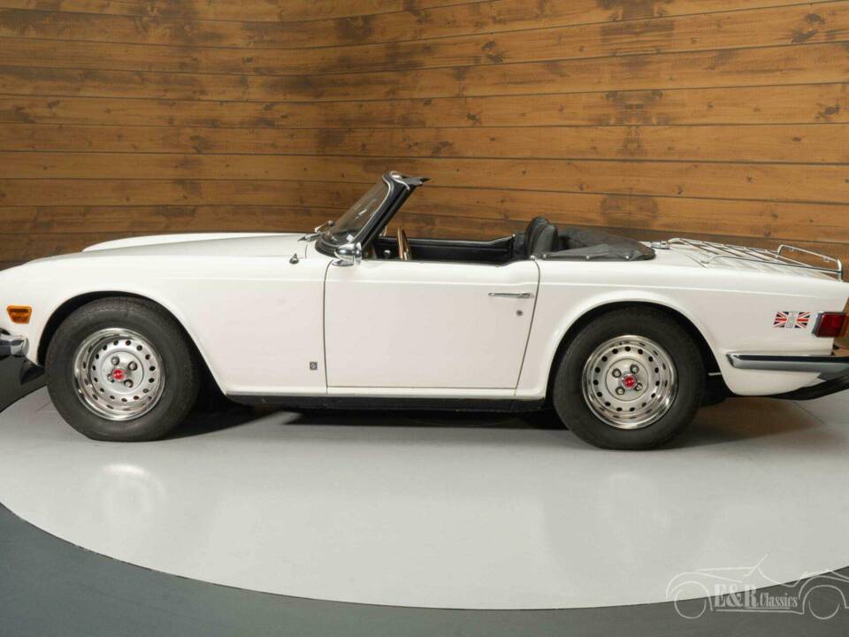 Immagine 7/19 di Triumph TR 6 (1976)