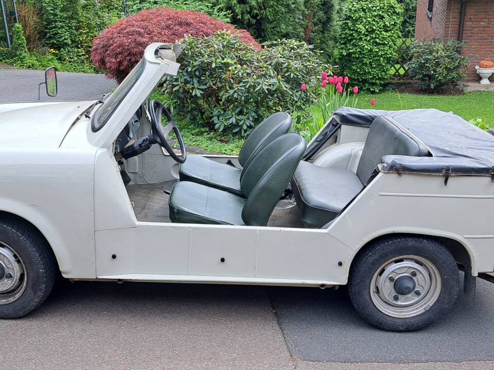 Image 2/5 de Trabant 601 A (1990)