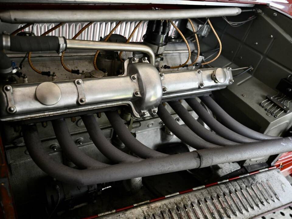 Image 40/50 of Alfa Romeo 8C 2300 Monza (1932)
