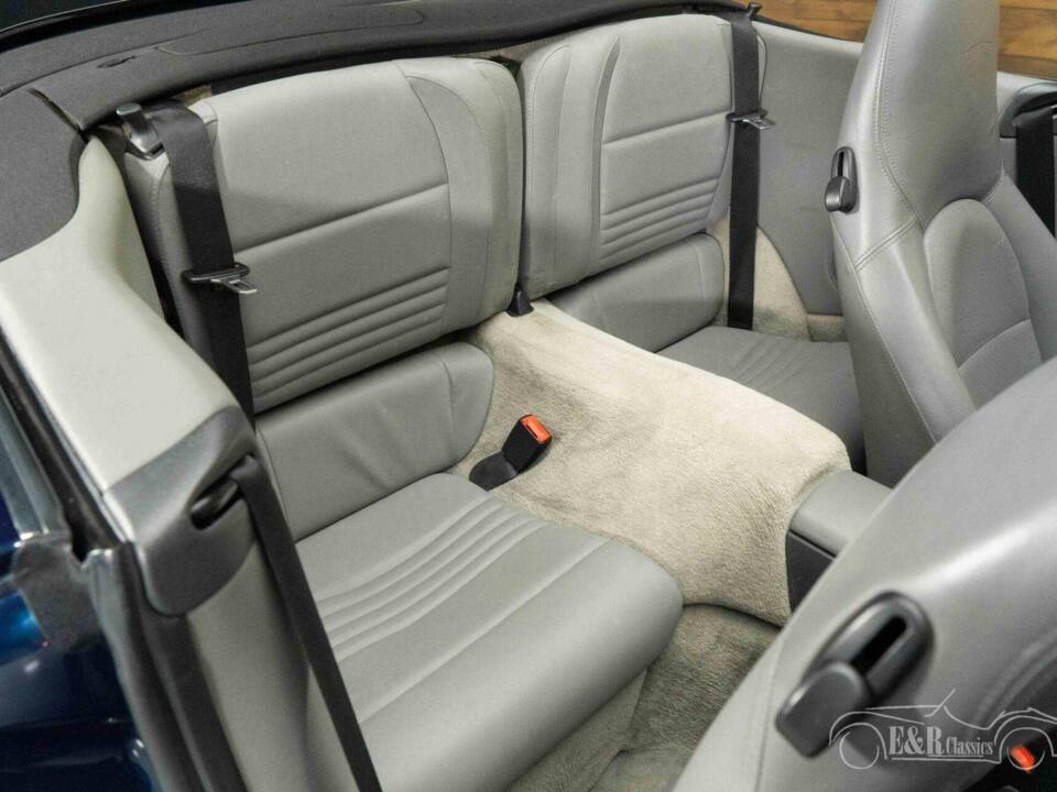 Image 8/19 of Porsche 911 Carrera (1999)