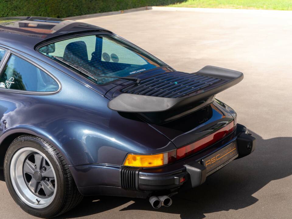 Imagen 9/33 de Porsche 911 Turbo 3.3 (1988)