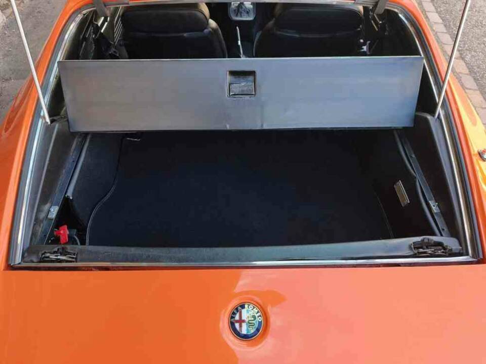 Image 14/31 de Alfa Romeo Montreal (1975)