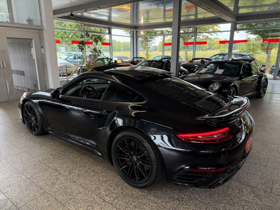 Bild 30/39 von Porsche 911 Turbo (2018)