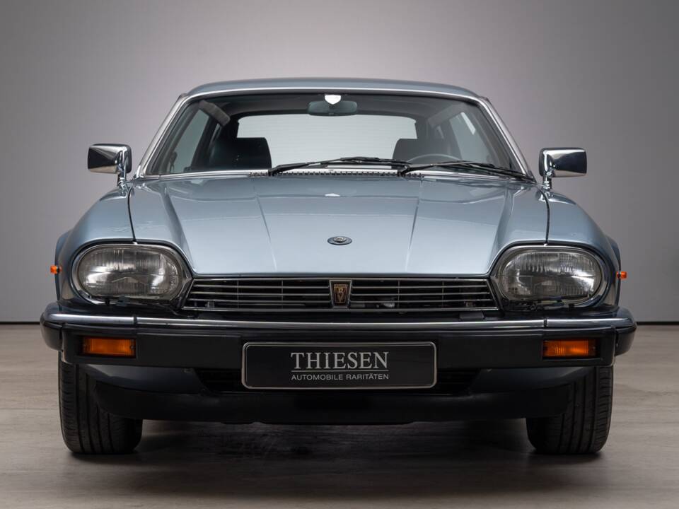 Image 2/26 of Jaguar XJ-S V12 Lynx Eventer (1985)