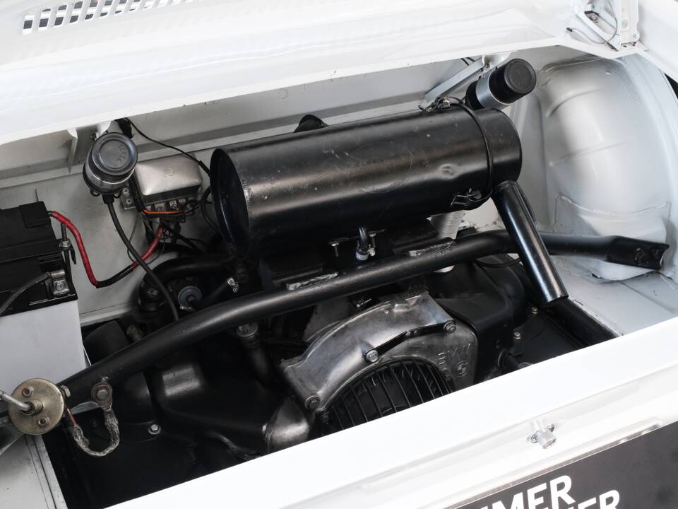 Image 40/50 of BMW 700 LS Luxus (1965)