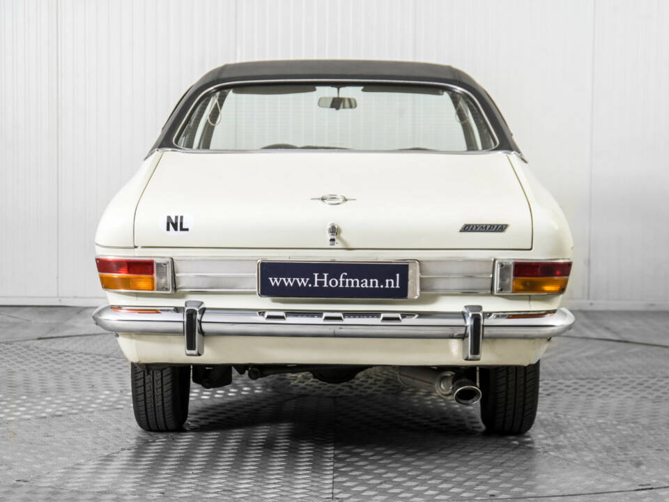Image 13/50 of Opel Olympia 1700 S (1968)