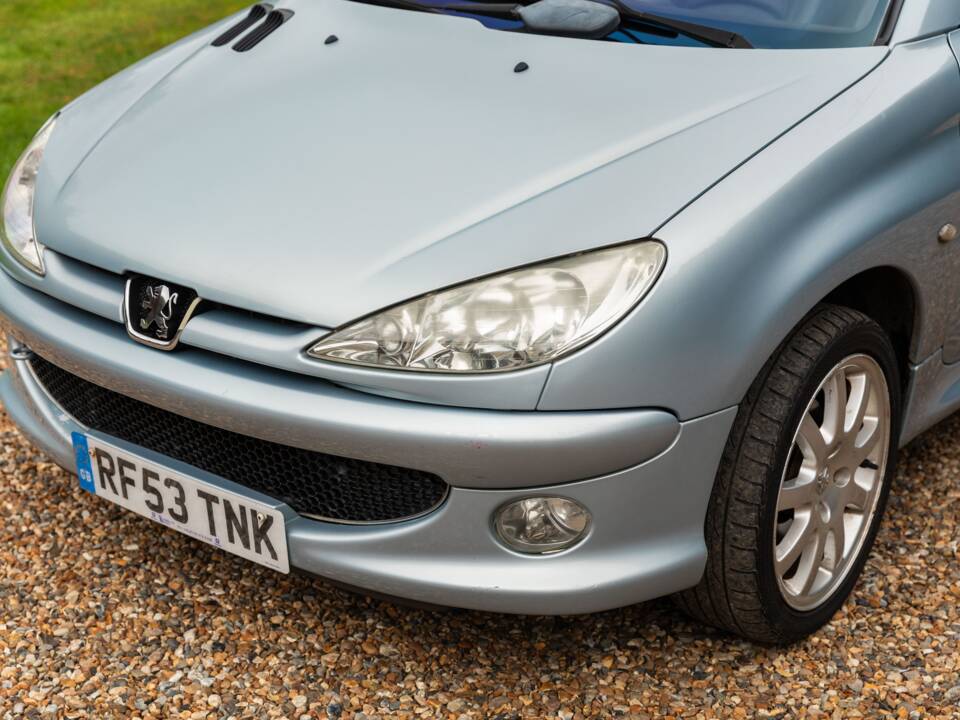 Image 47/50 of Peugeot 206 CC 1.6 16V (2003)