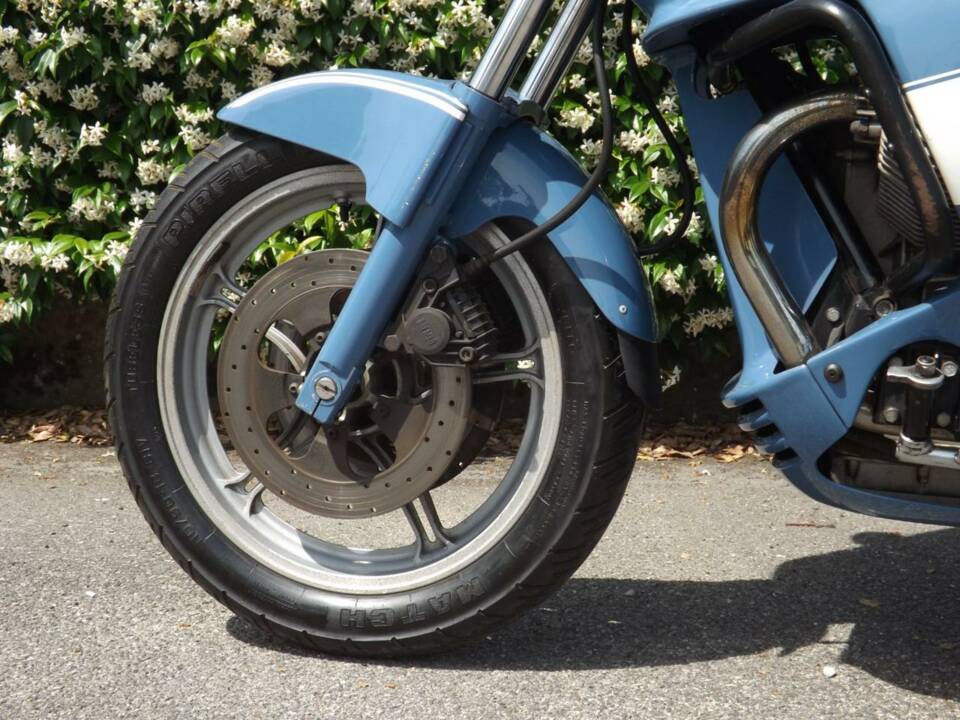 Image 9/50 of Moto Guzzi DUMMY (1994)