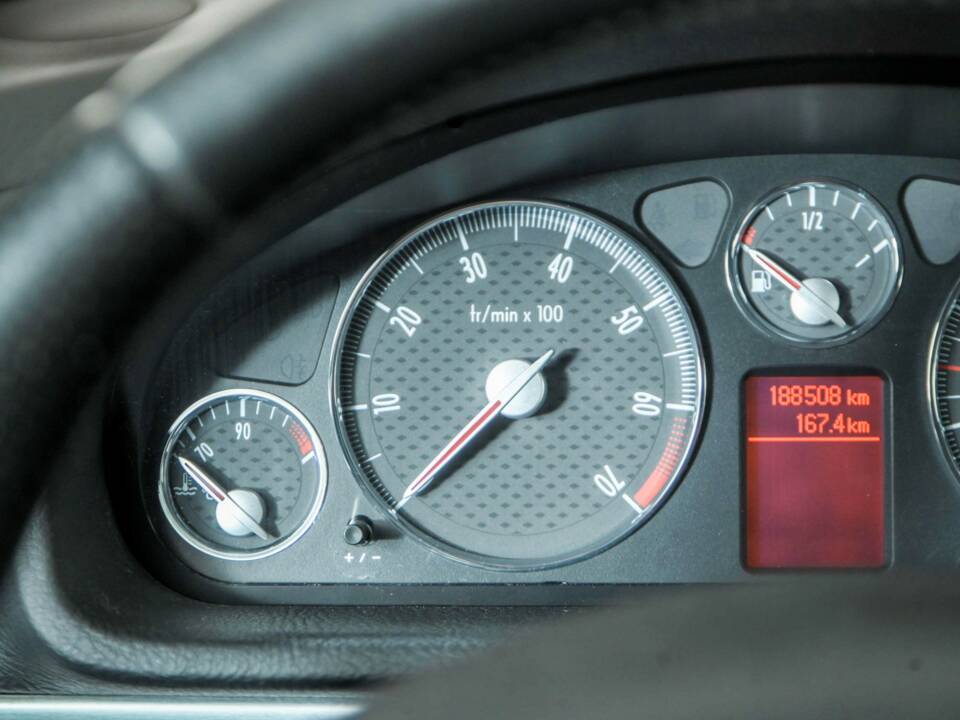 Bild 20/45 von Peugeot 407 3.0i V6 (2006)
