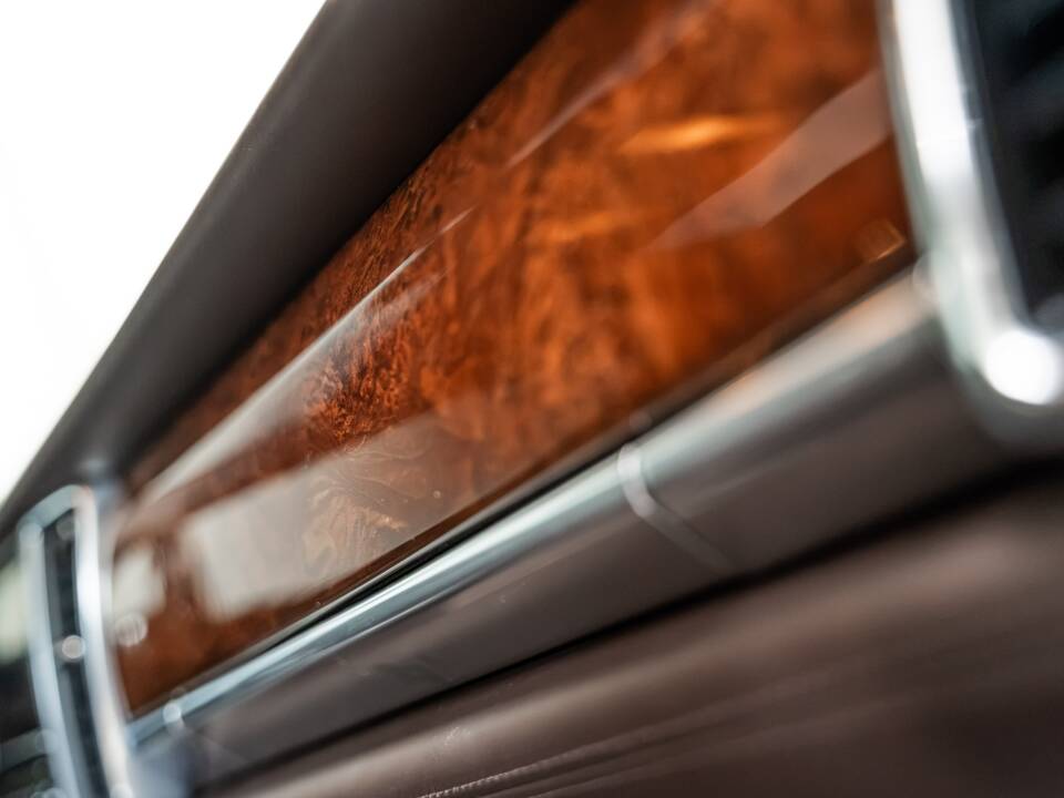Image 22/31 of Porsche Panamera Turbo (2010)