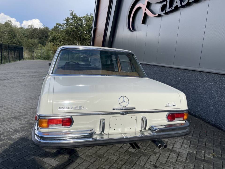 Image 6/35 of Mercedes-Benz 280 SEL 4,5 (1972)