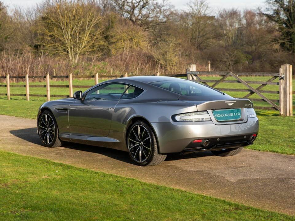 Image 3/50 of Aston Martin DB 9 GT &quot;Bond Edition&quot; (2015)