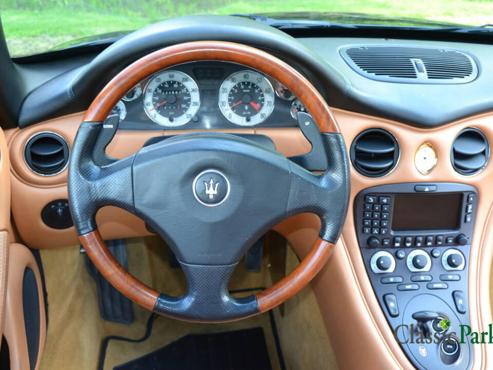Bild 23/50 von Maserati 4200 Cambiocorsa (2003)