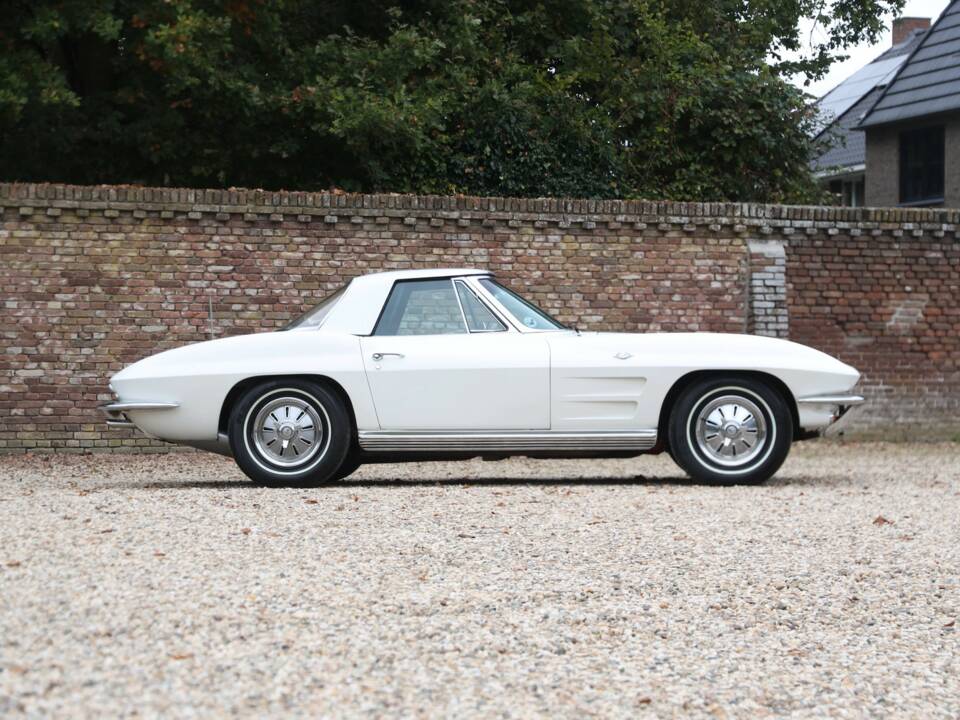 Imagen 41/50 de Chevrolet Corvette Sting Ray Convertible (1964)