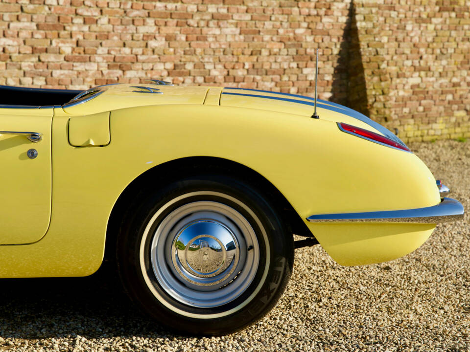 Image 33/50 of Chevrolet Corvette (1958)