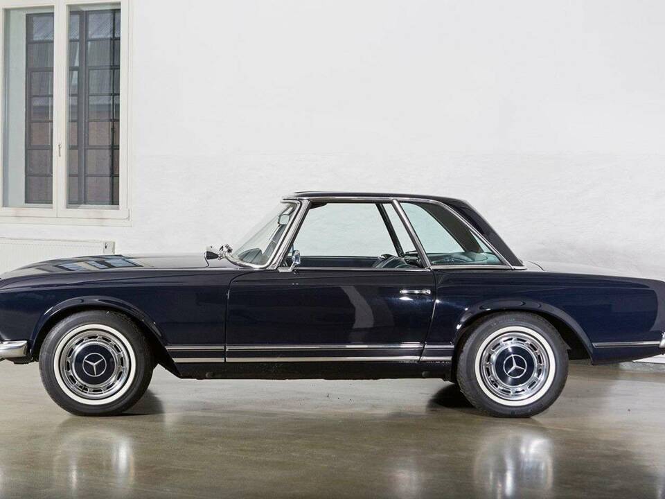 Image 6/20 of Mercedes-Benz 280 SL (1969)